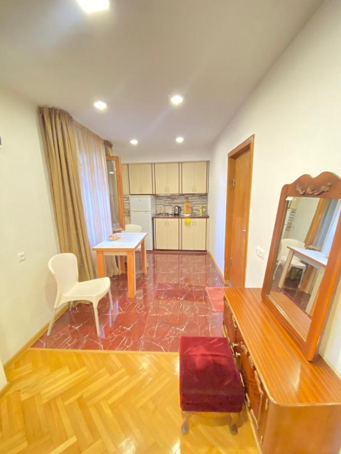 K&N Guesthouse Tbilisi Exterior foto