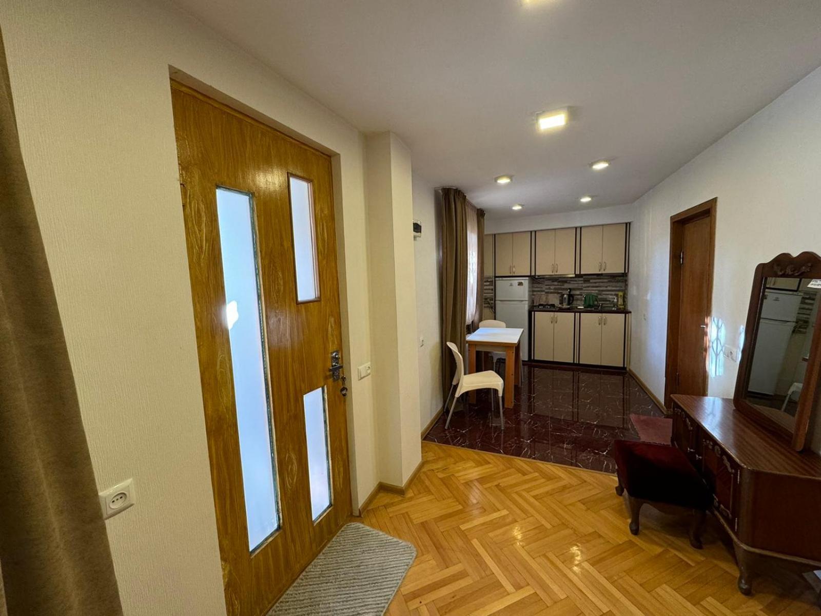 K&N Guesthouse Tbilisi Exterior foto