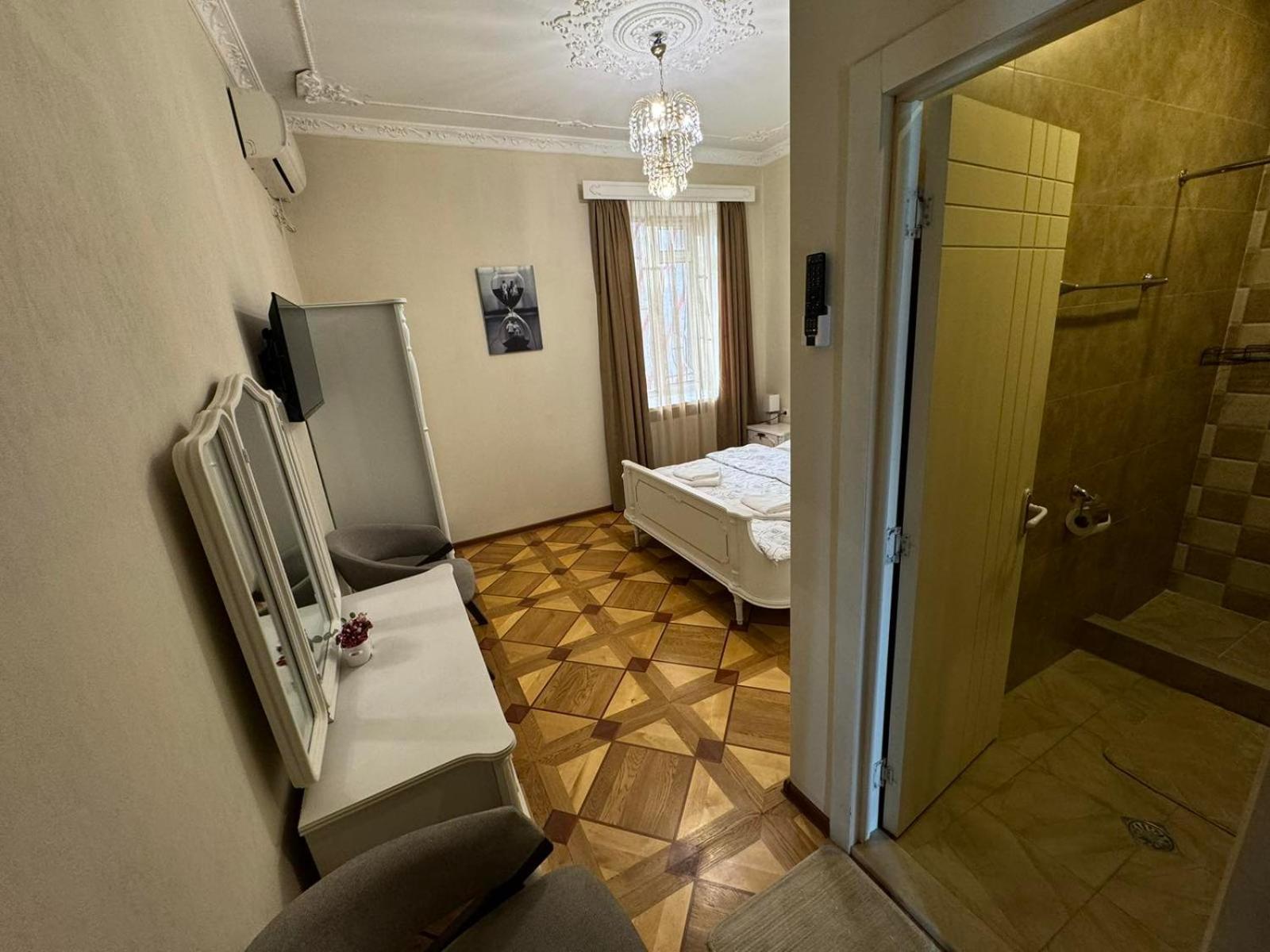 K&N Guesthouse Tbilisi Exterior foto