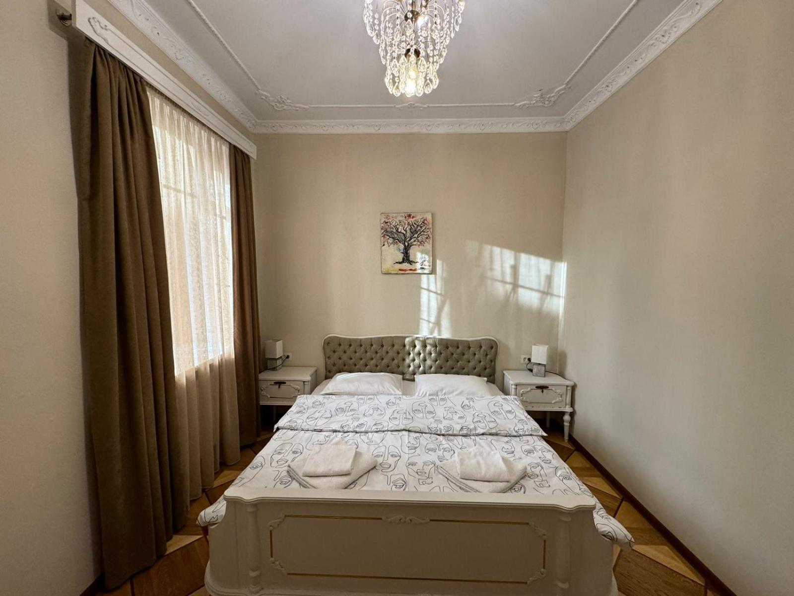 K&N Guesthouse Tbilisi Exterior foto