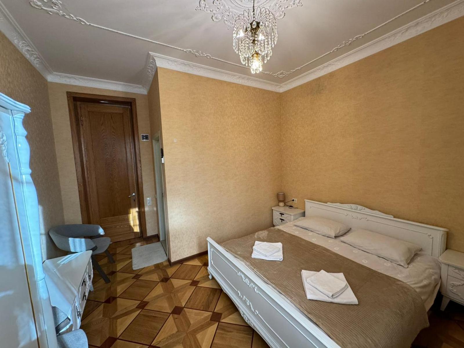 K&N Guesthouse Tbilisi Exterior foto