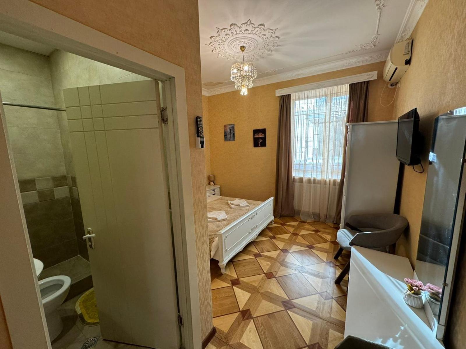 K&N Guesthouse Tbilisi Exterior foto