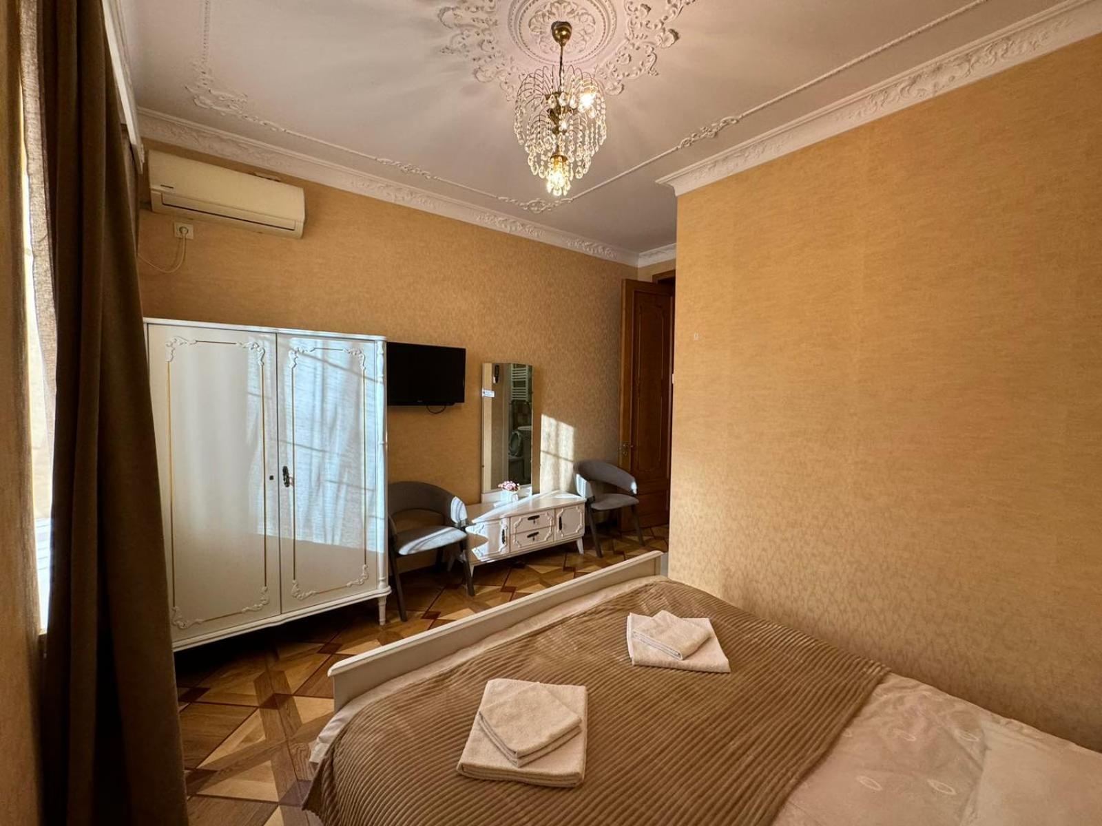 K&N Guesthouse Tbilisi Exterior foto